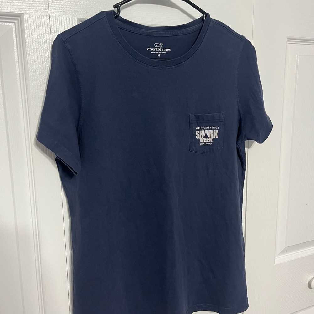 Vineyard Vines Women's Navy Shark Week Tee